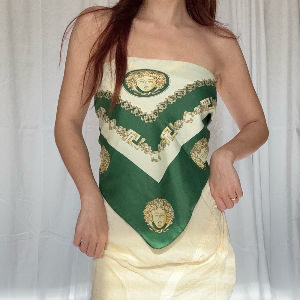 Elegant Green and Cream Scarf Dress